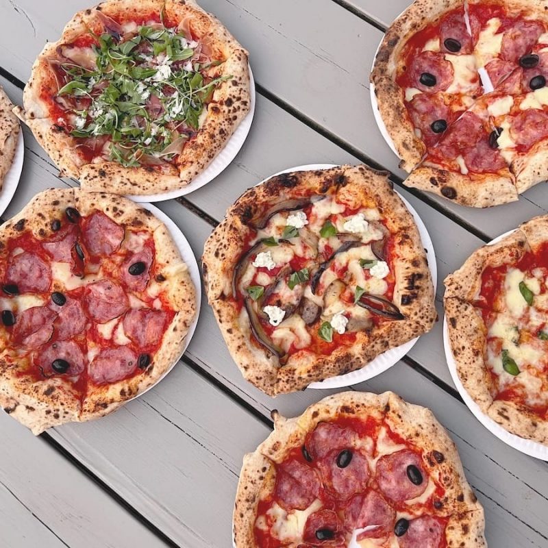 Italský catering na svatbu Pizza na svatbě